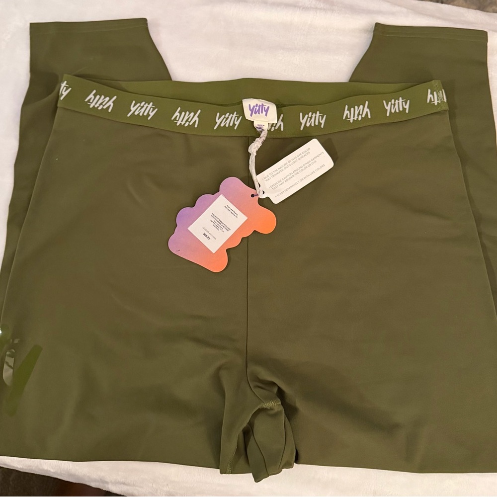 YITTY Forest Green Major Label High Waist  7/8 Leggings